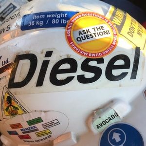 Meet your Posher, Cesar